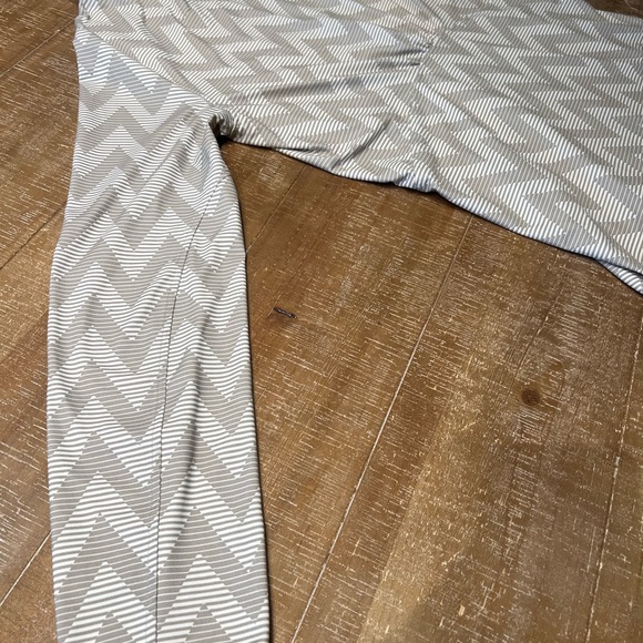 MERRELL Full Zip Running Women’s Jacket Size Small - Picture 9 of 10